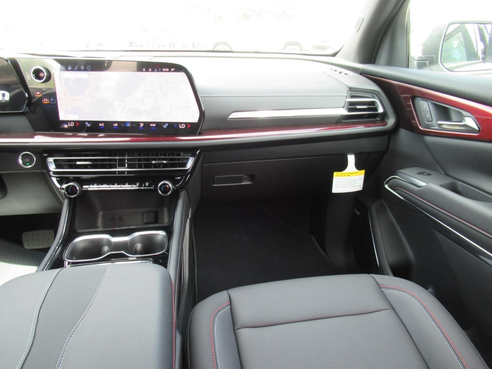 New 2026 Chevrolet Traverse Z71 w/ Enhanced Driving Package AWD/4WD image 14