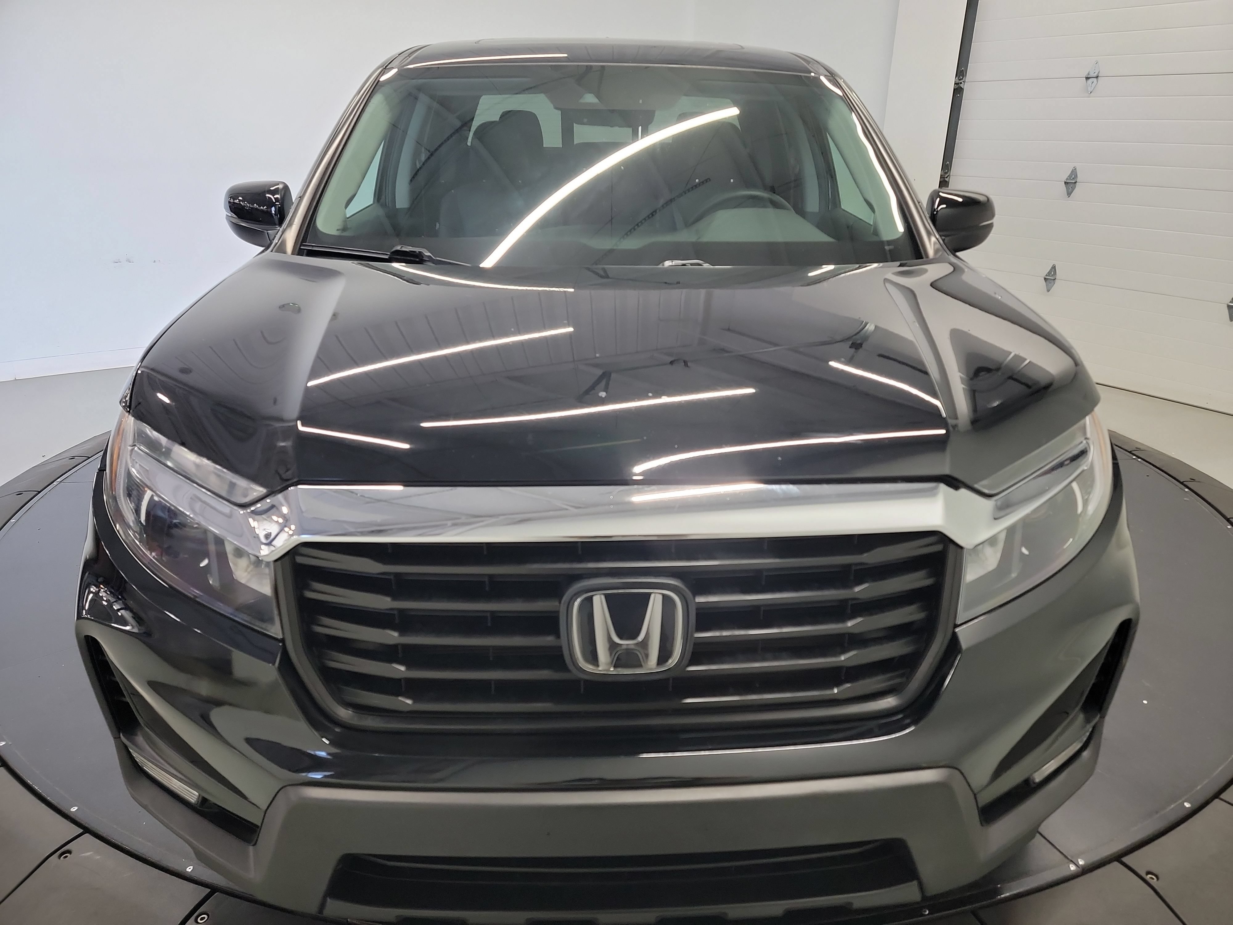 Used 2023 Honda Ridgeline RTL image 2
