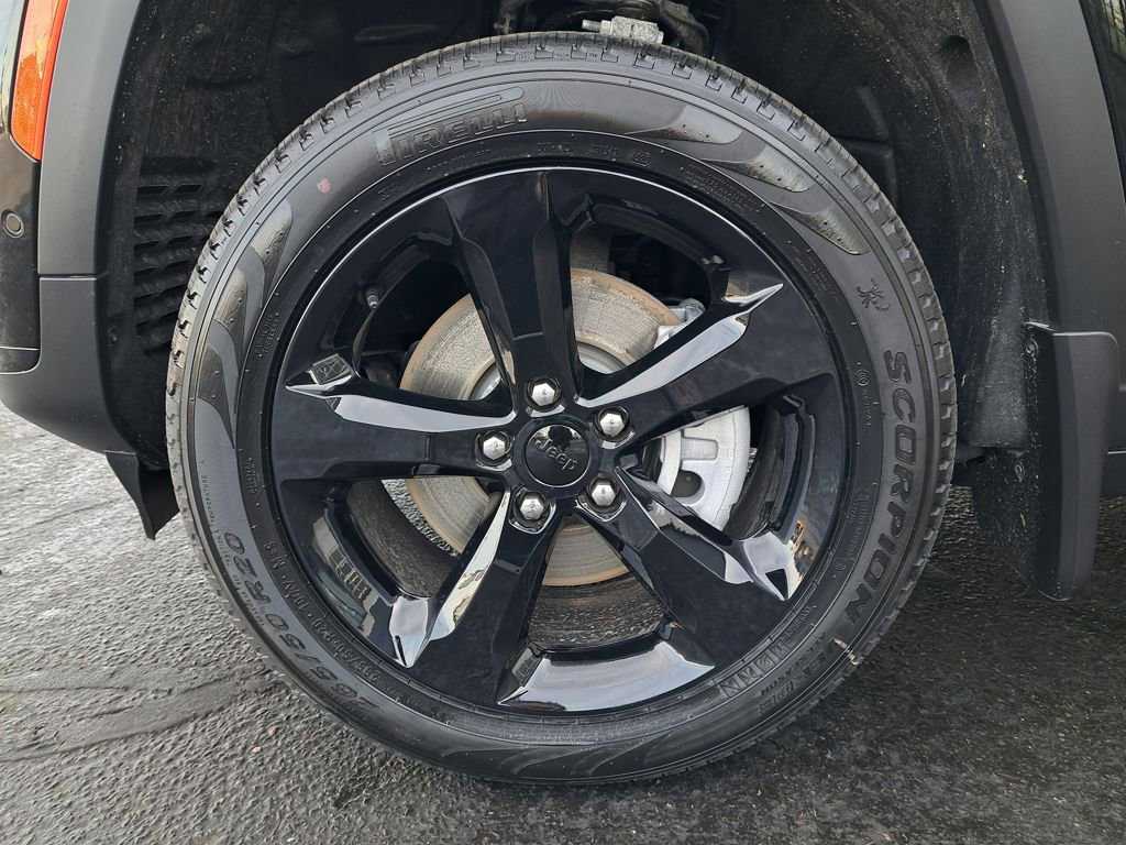 New 2025 Jeep Grand Cherokee L Limited w/ Luxury Tech Group II image 28
