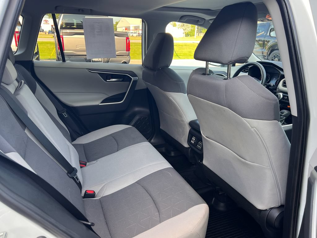 Used 2019 Toyota RAV4 XLE w/ Protection Package FWD image 16