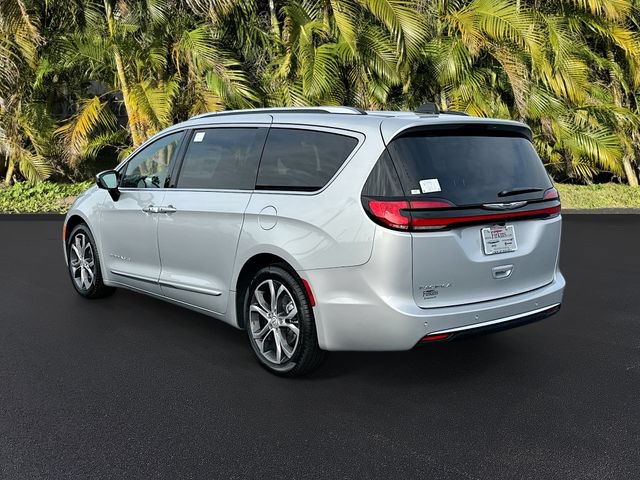New 2026 Chrysler Pacifica Pinnacle FWD image 3