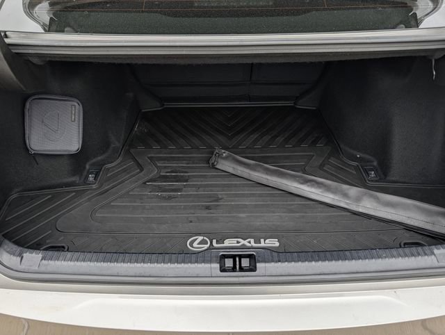 Used 2022 Lexus IS 350 F Sport image 31