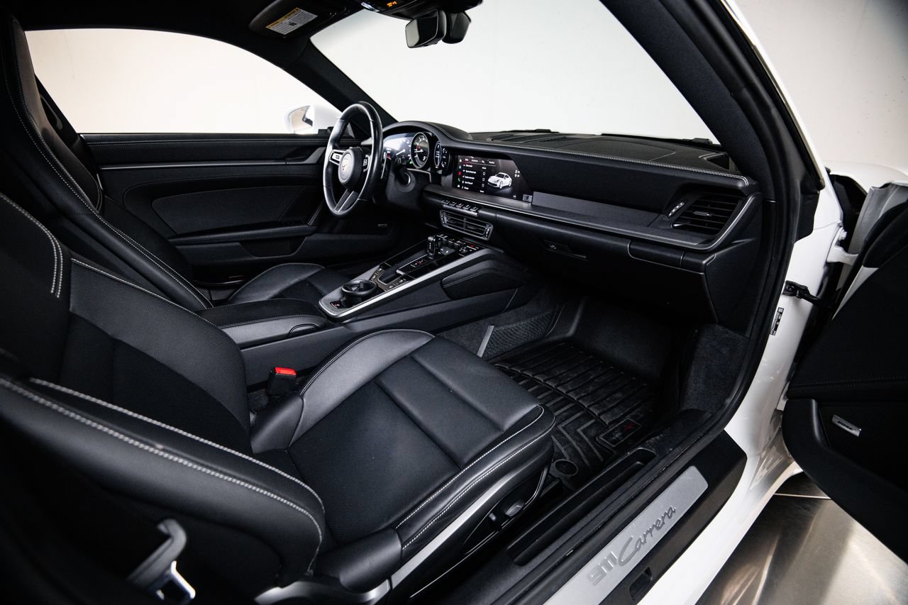 Certified 2023 Porsche 911 Carrera RWD image 28