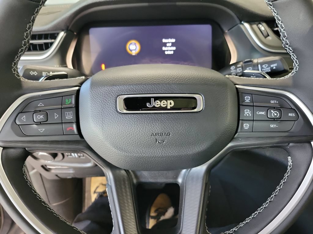 New 2026 Jeep Grand Cherokee Laredo X AWD/4WD image 15