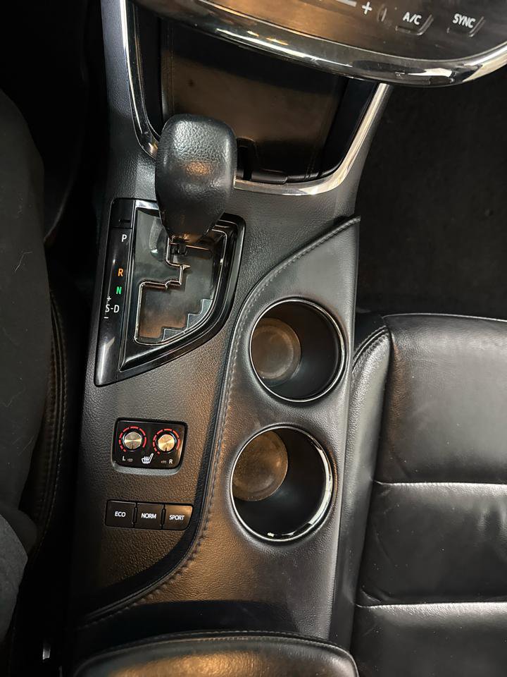 Used 2015 Toyota Avalon XLE FWD image 24