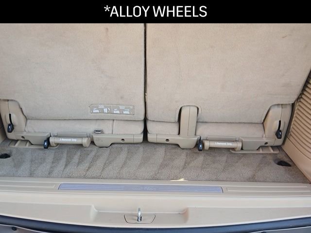 Used 2014 Cadillac Escalade Luxury image 15