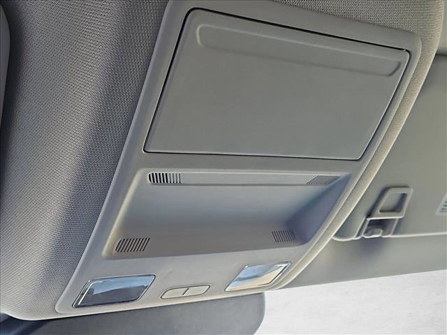 Used 2022 Ford Escape SE w/ SE Sport Appearance Package image 21