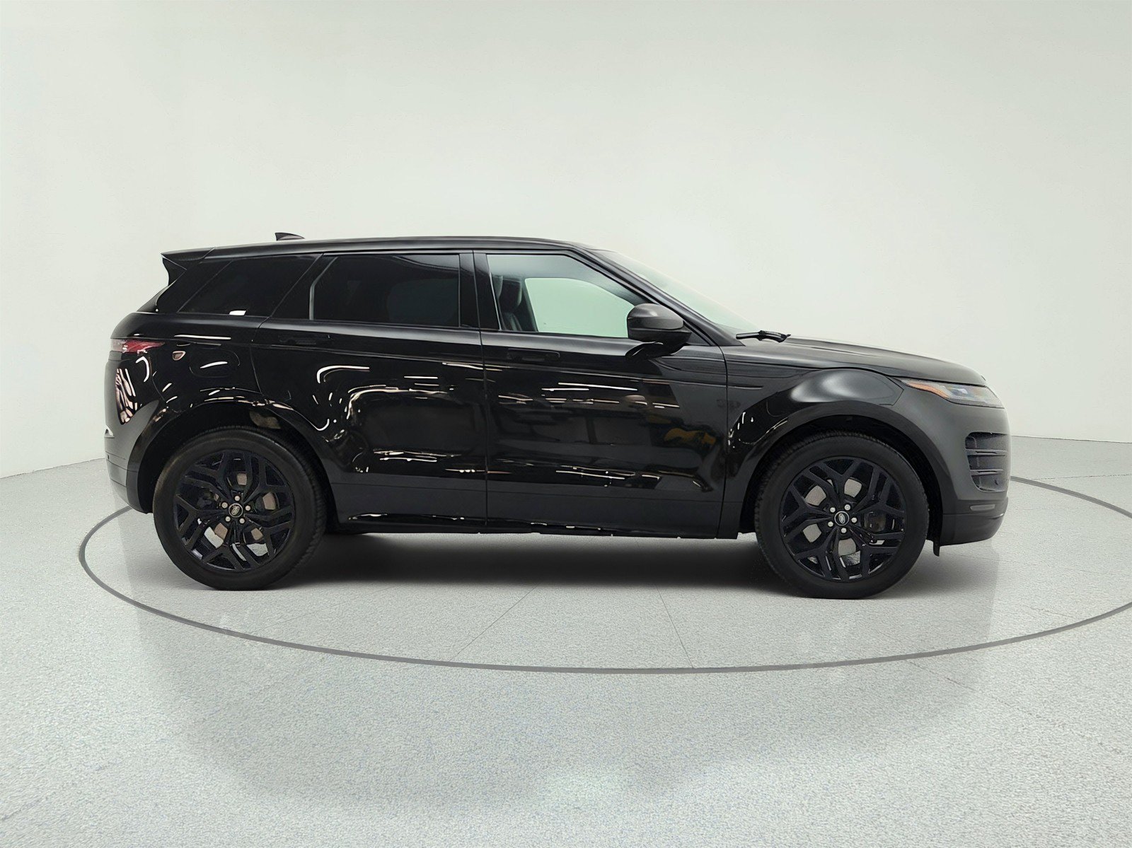 Used 2023 Land Rover Range Rover Evoque R-Dynamic SE AWD/4WD image 4