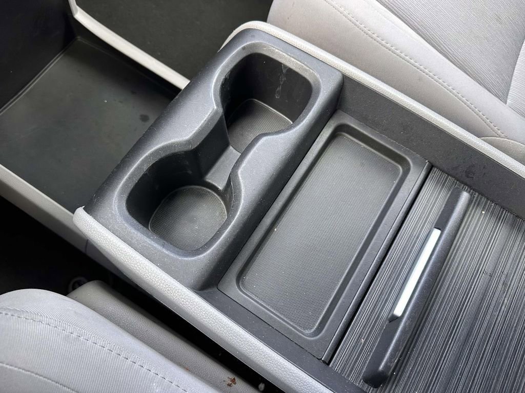 Used 2018 Honda Odyssey EX image 27