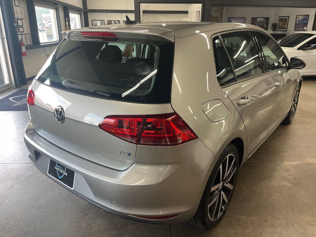 Used 2015 Volkswagen Golf TDI S FWD image 10