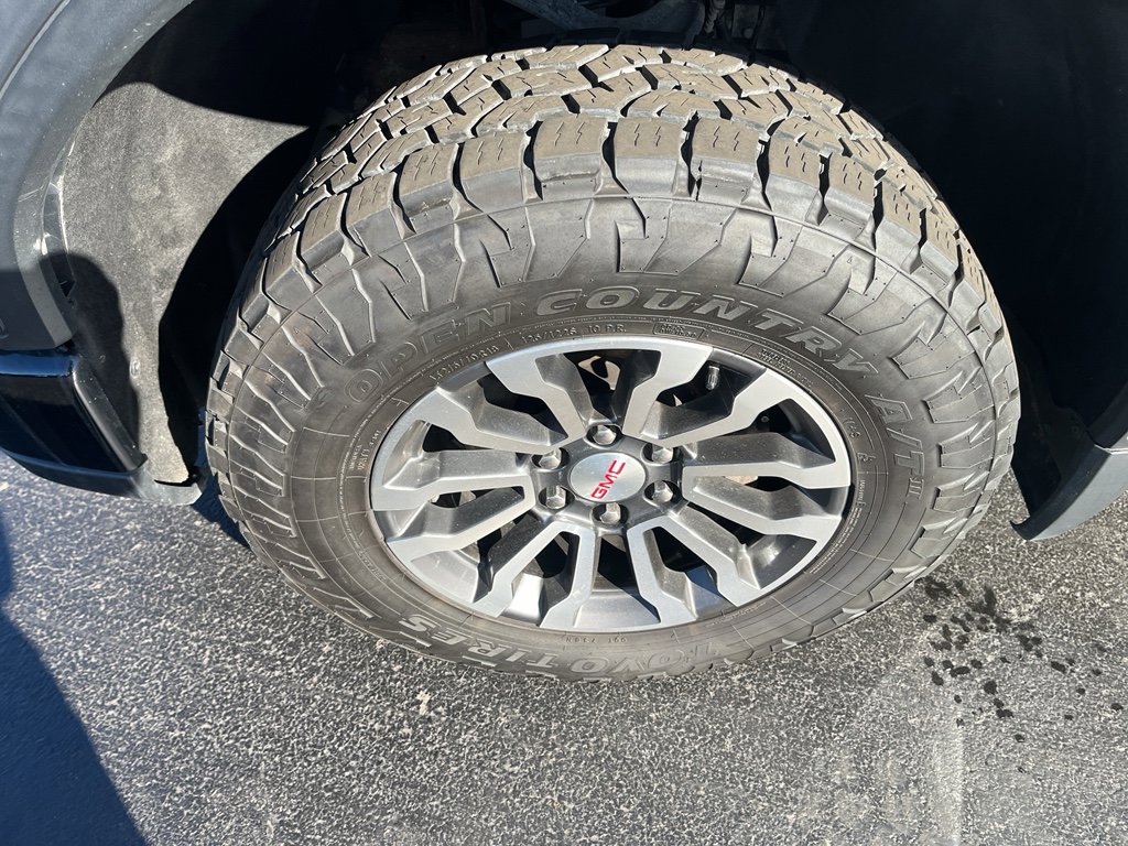 Used 2023 GMC Sierra 1500 AT4 w/ Technology Package image 39