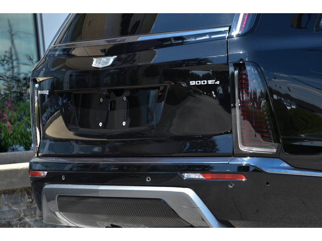 New 2026 Cadillac Vistiq Sport image 30