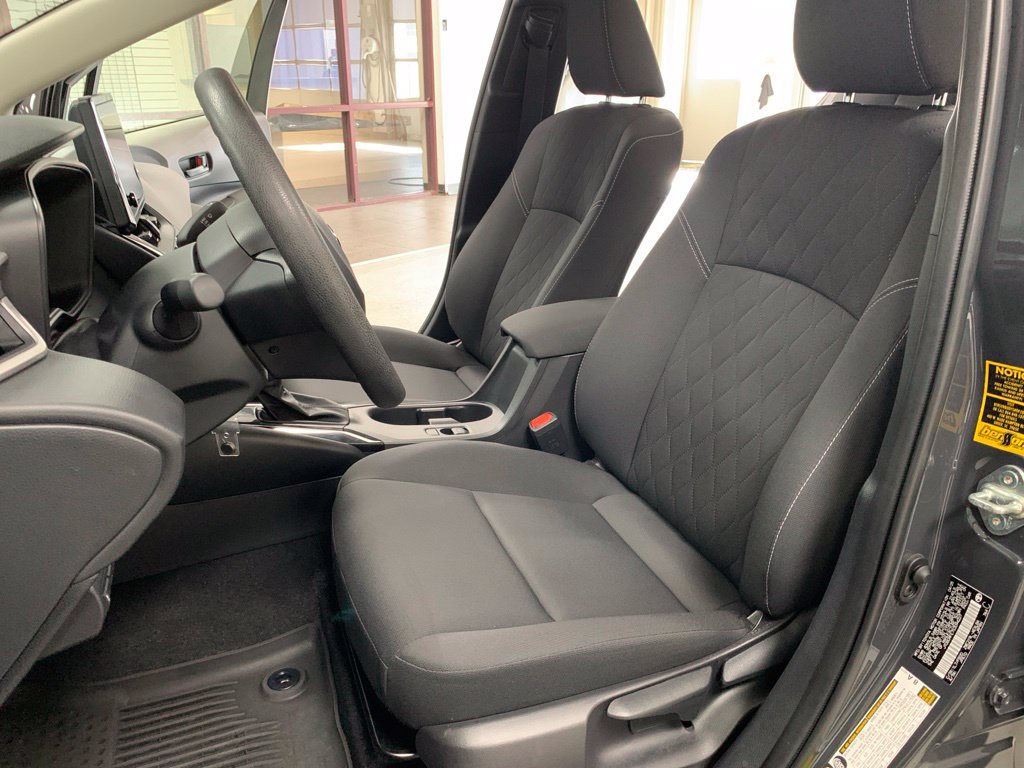 Used 2025 Toyota Corolla LE FWD image 12