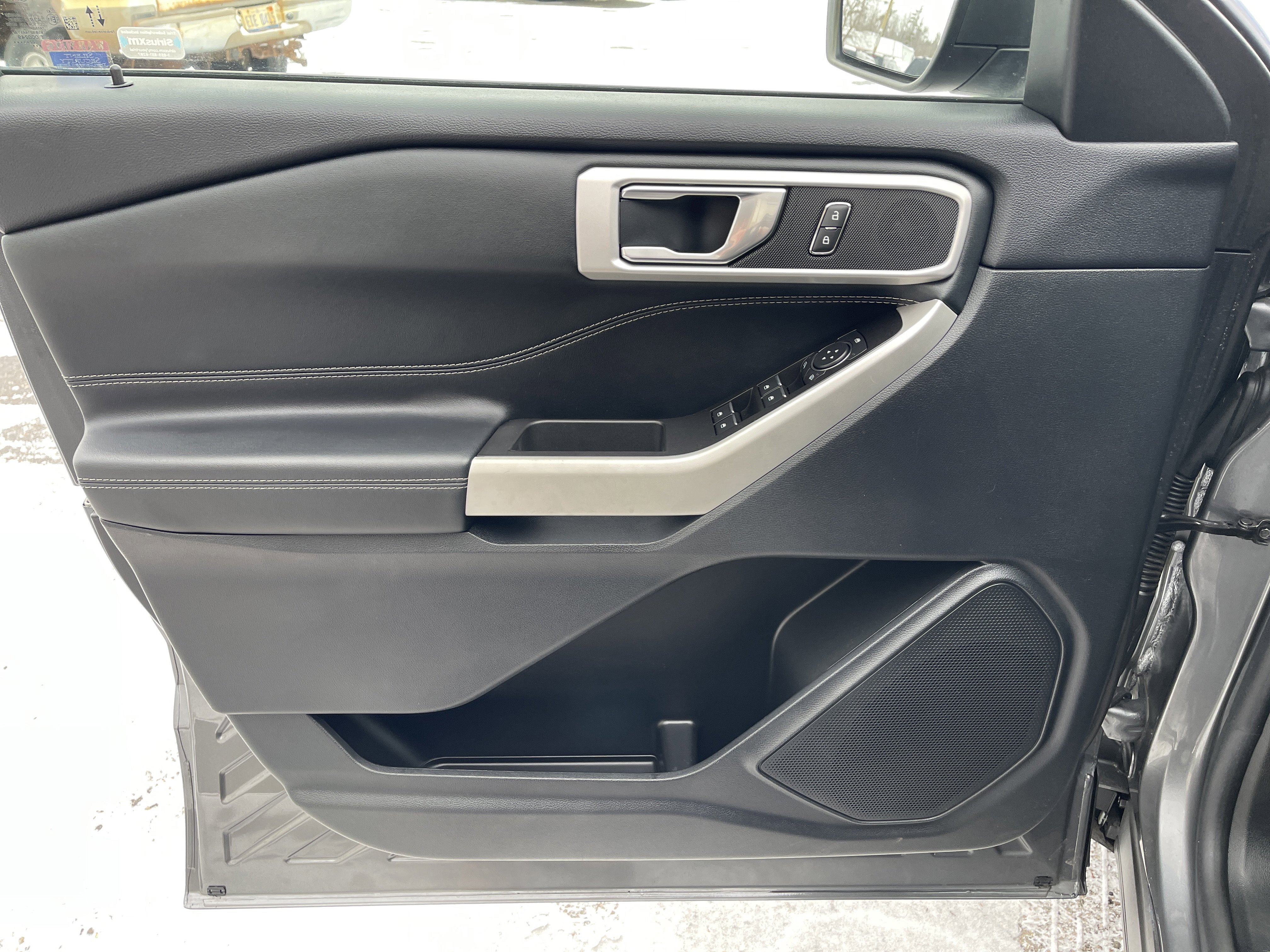 Certified 2022 Ford Explorer XLT w/ Class IV Trailer Tow Package image 14