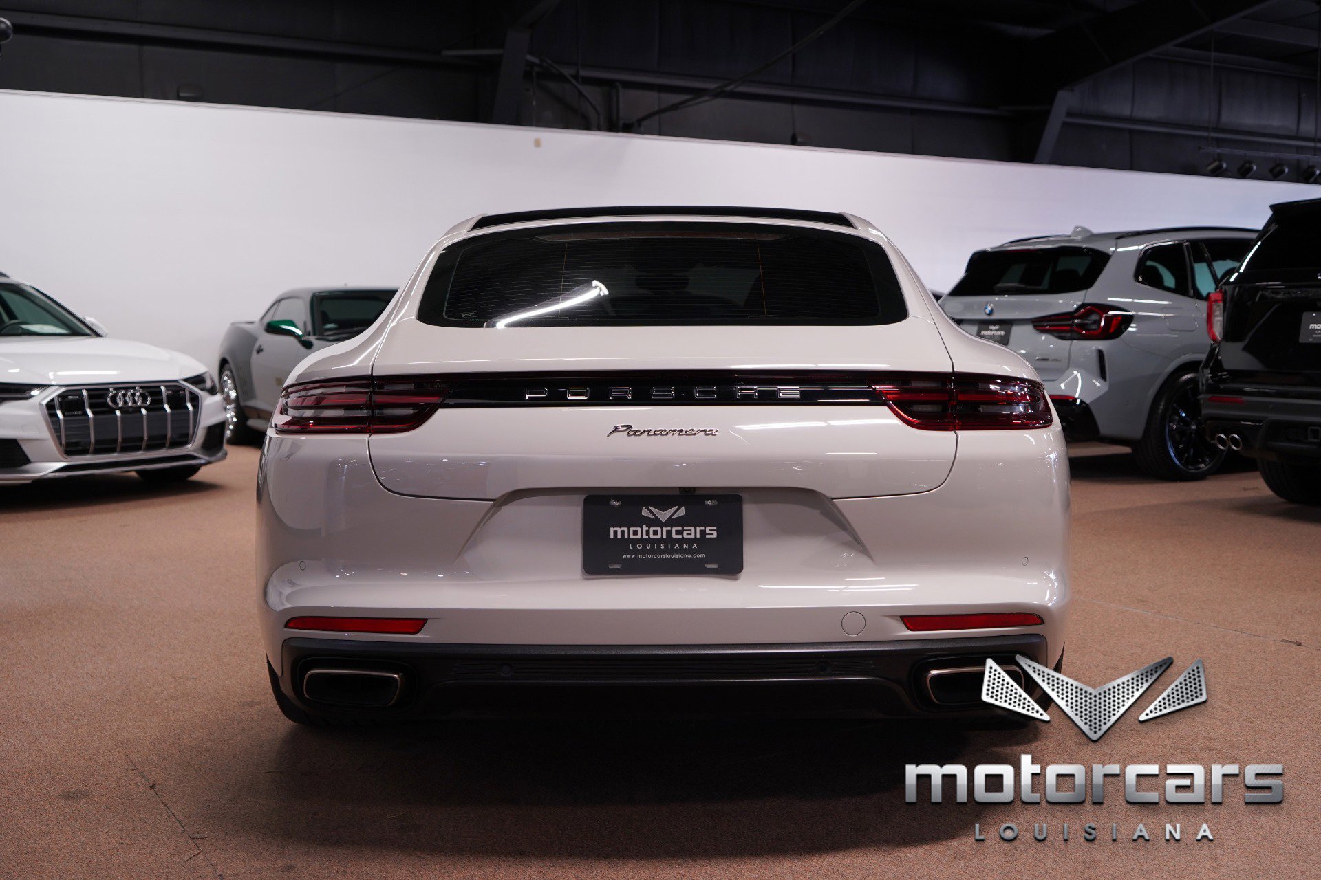 Used 2020 Porsche Panamera w/ Premium Package image 6