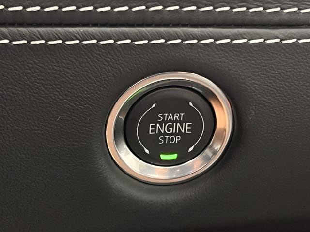 New 2026 Cadillac Escalade Platinum Sport AWD/4WD image 18