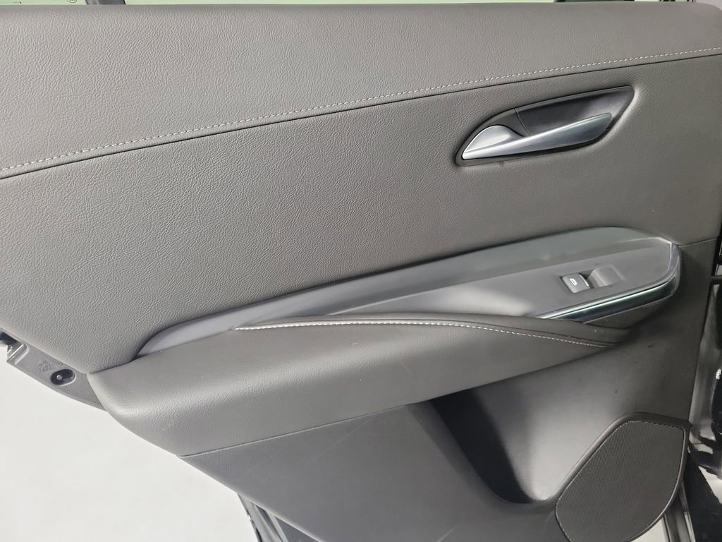 Used 2025 Cadillac XT4 Premium Luxury FWD image 14