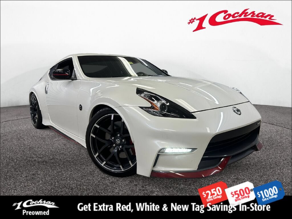 Used 2017 Nissan 370Z NISMO RWD image 1