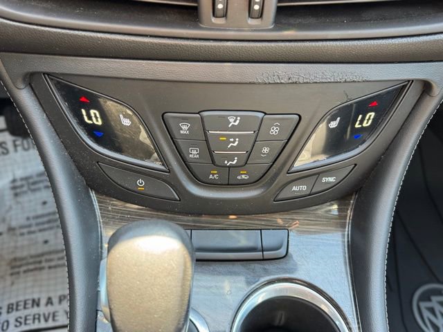 Used 2019 Buick Envision Premium w/ Driver Confidence Package image 22