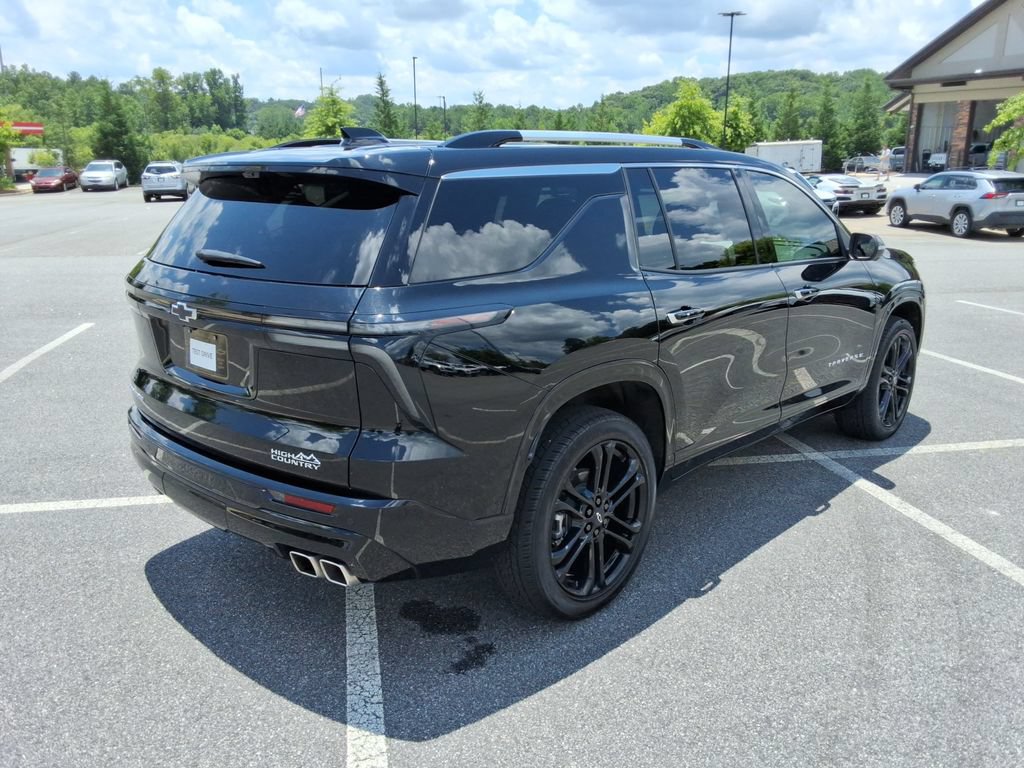 Certified 2025 Chevrolet Traverse High Country FWD image 5