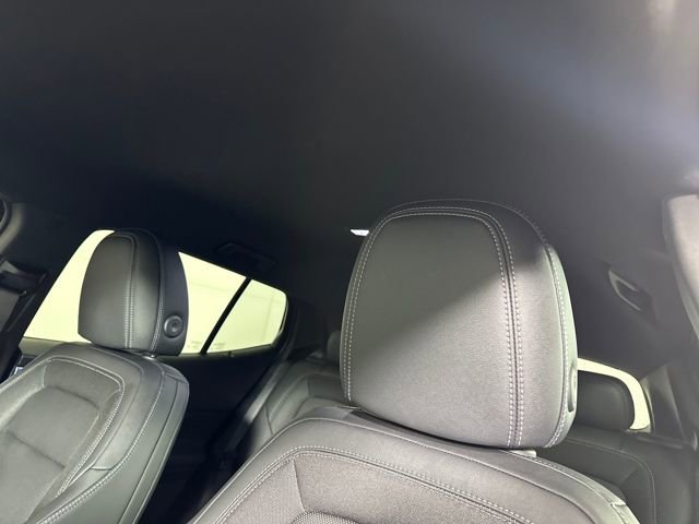 Used 2024 Chevrolet Equinox EV LT image 12