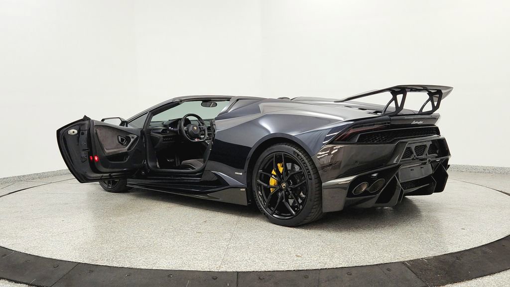 Used 2016 Lamborghini Huracan LP 610-4 image 10