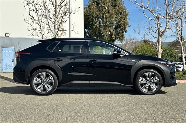 Certified 2023 Subaru Solterra AWD image 3