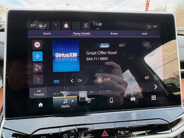 Used 2023 Jeep Compass Limited image 13