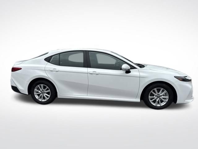 Used 2025 Toyota Camry LE FWD image 7