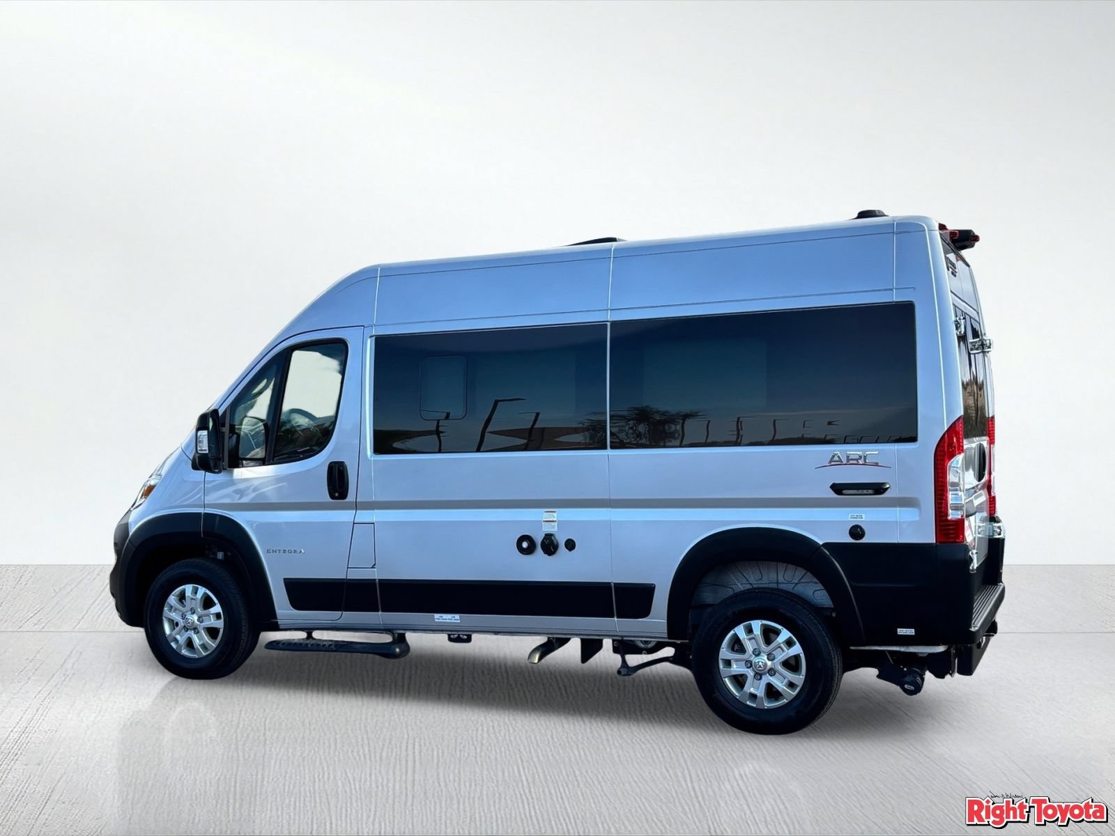Used 2025 RAM ProMaster 1500 w/ Quick Order Package 22H SLT+ FWD image 4