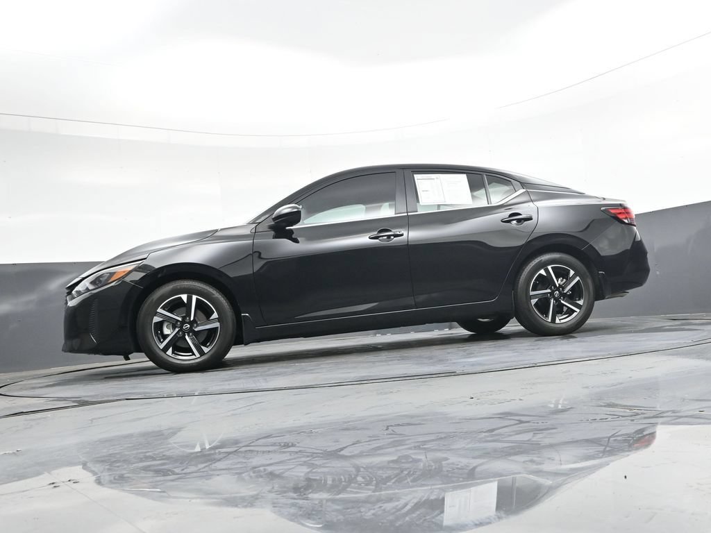 Used 2025 Nissan Sentra SV FWD image 39