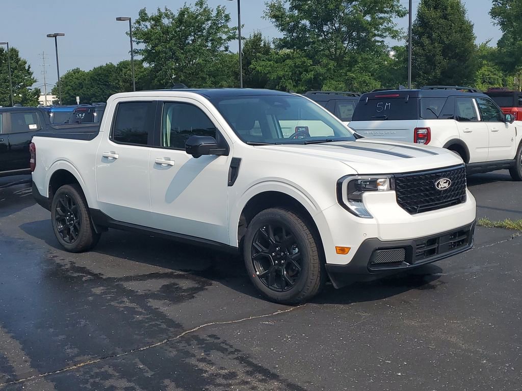 New 2025 Ford Maverick Lariat w/ Black Appearance Package video 3