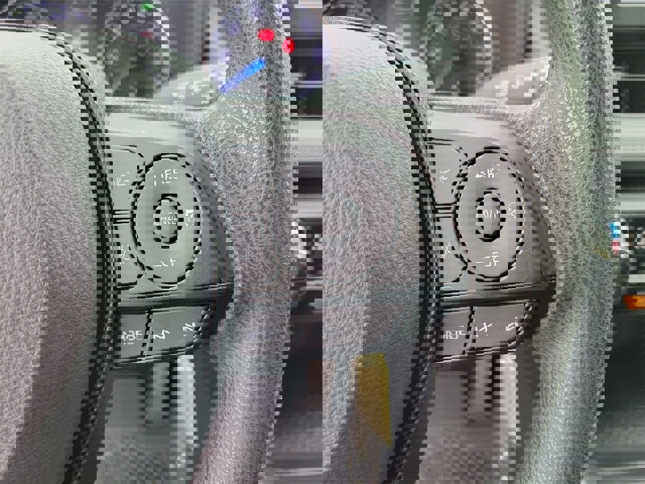 Used 2019 Toyota RAV4 LE image 20