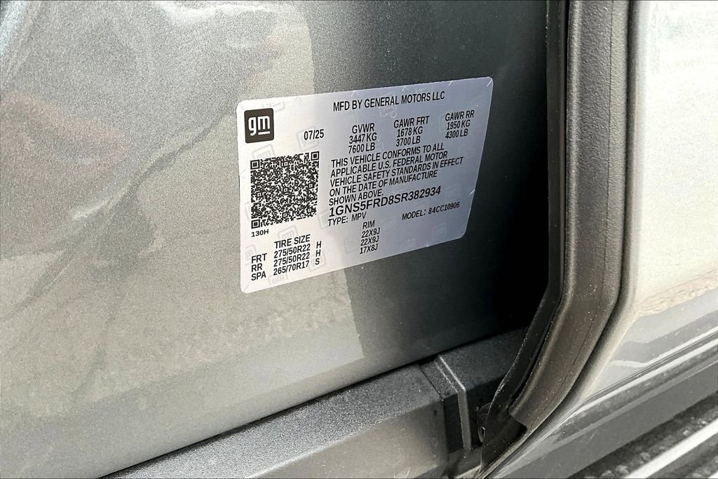 New 2025 Chevrolet Suburban Premier image 13