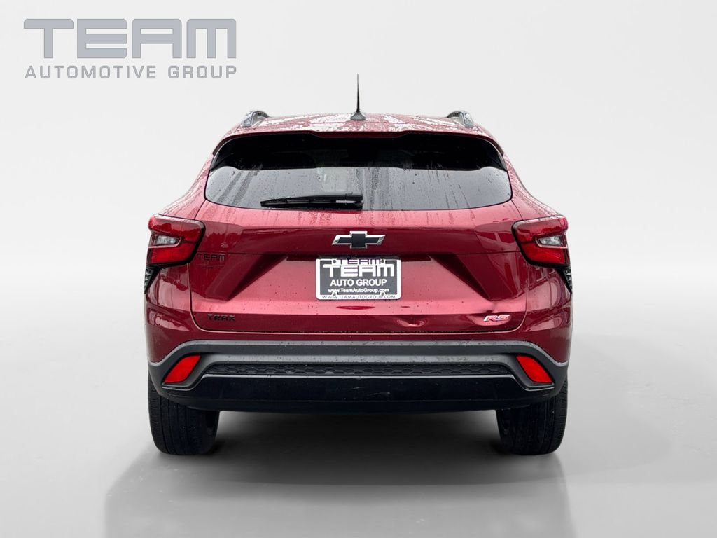 Used 2024 Chevrolet Trax RS w/ Driver Confidence Package FWD image 6
