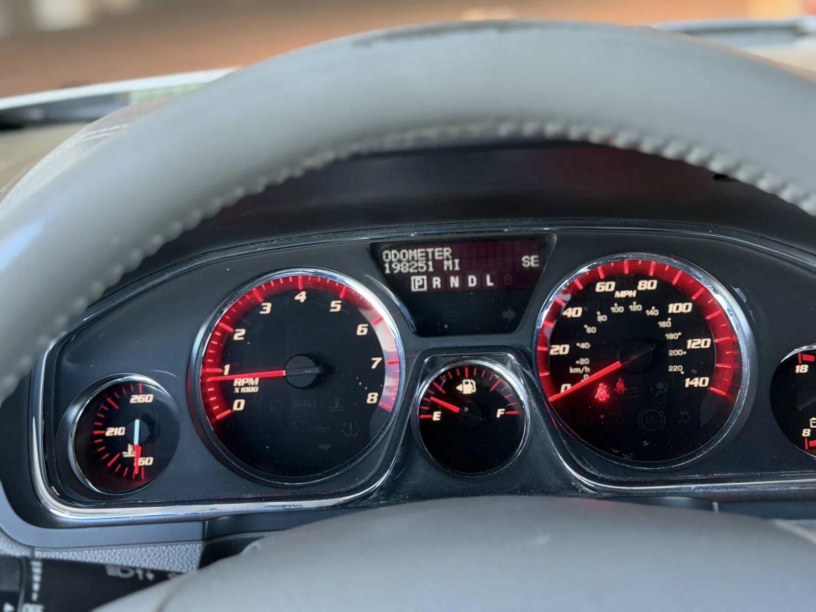 Used 2014 GMC Acadia SLT image 29