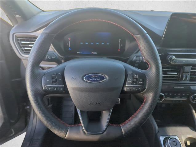 Used 2024 Ford Escape ST-Line image 18