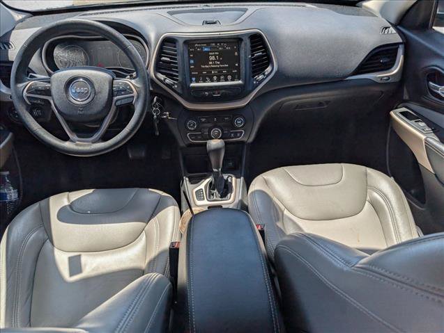 Used 2018 Jeep Cherokee Latitude FWD image 16