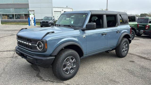 New 2025 Ford Bronco Big Bend AWD/4WD image 2