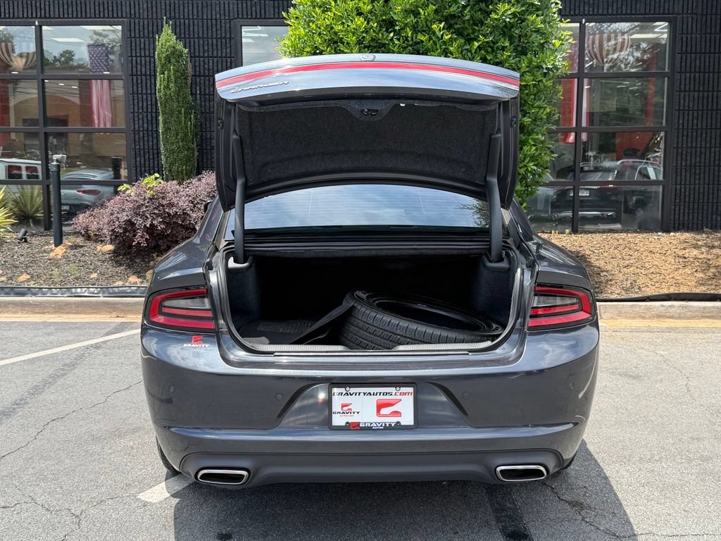 Used 2019 Dodge Charger SXT RWD image 16