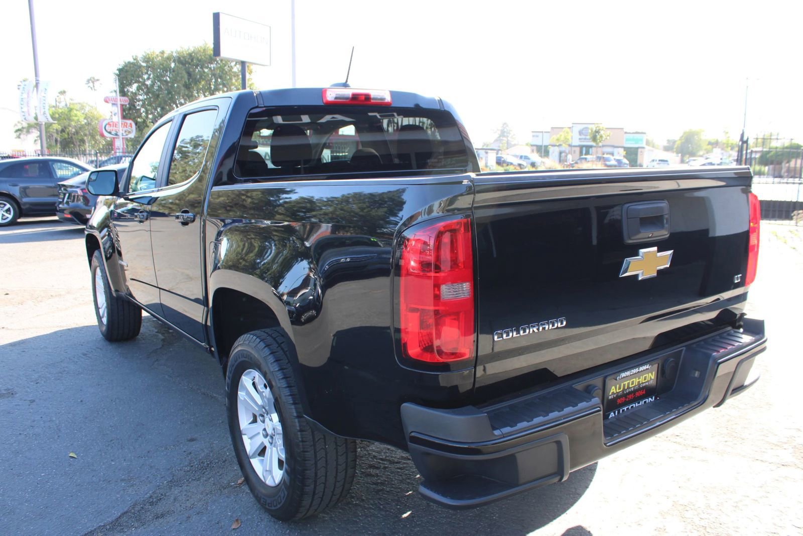 Used 2015 Chevrolet Colorado LT w/ LT Convenience Package RWD image 32