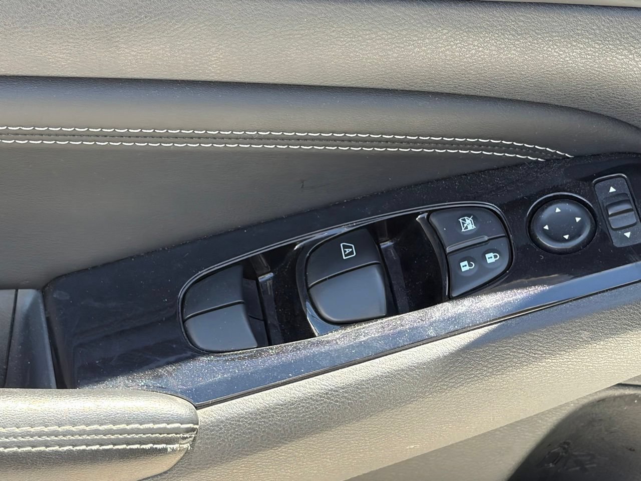 Used 2022 Nissan Altima 2.5 SV w/ SV Premium Package FWD image 8