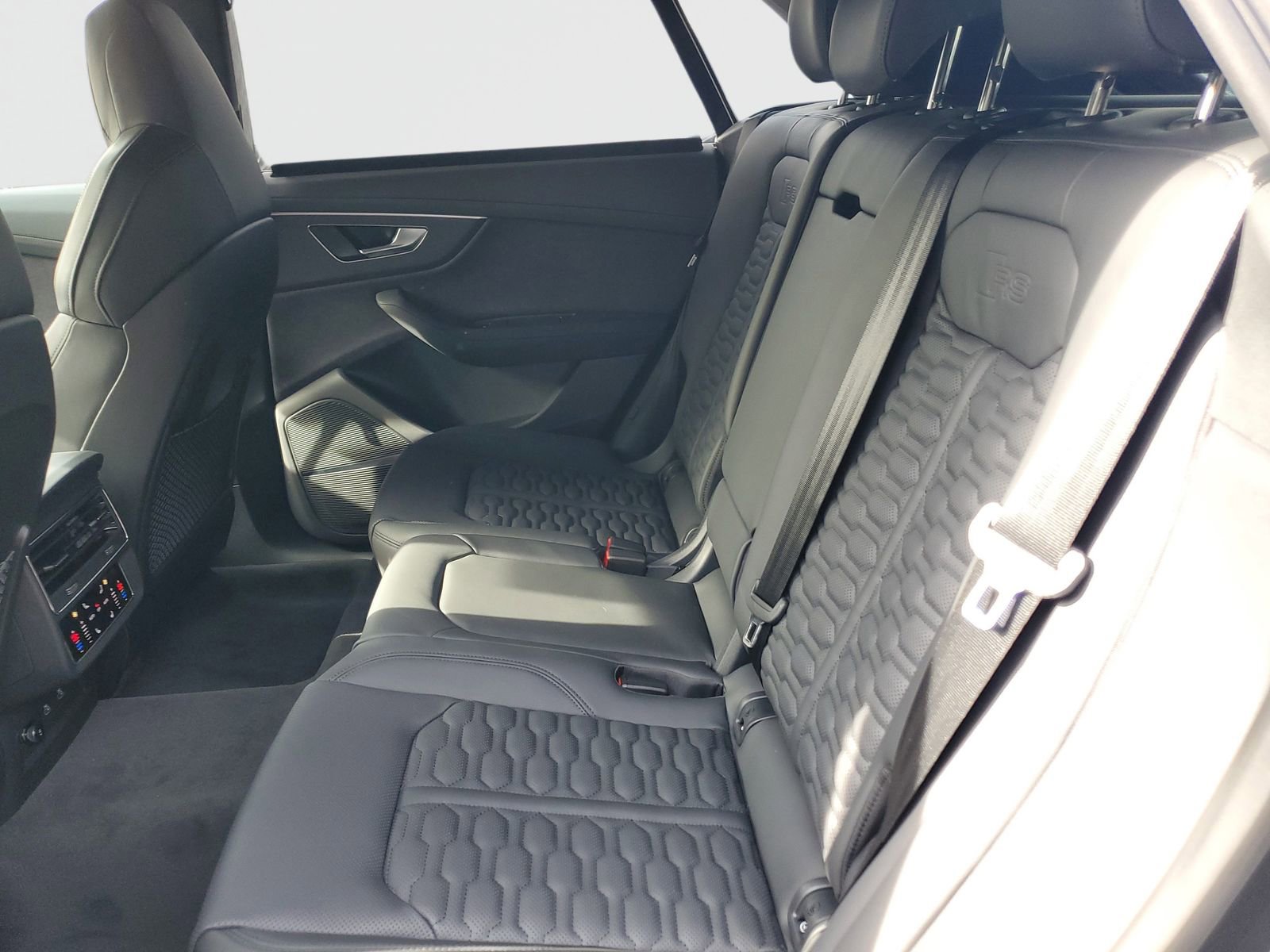 New 2026 Audi RS Q8 performance image 14