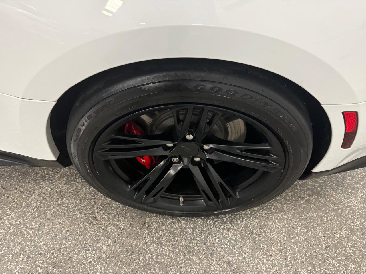 Used 2019 Chevrolet Camaro ZL1 RWD image 26