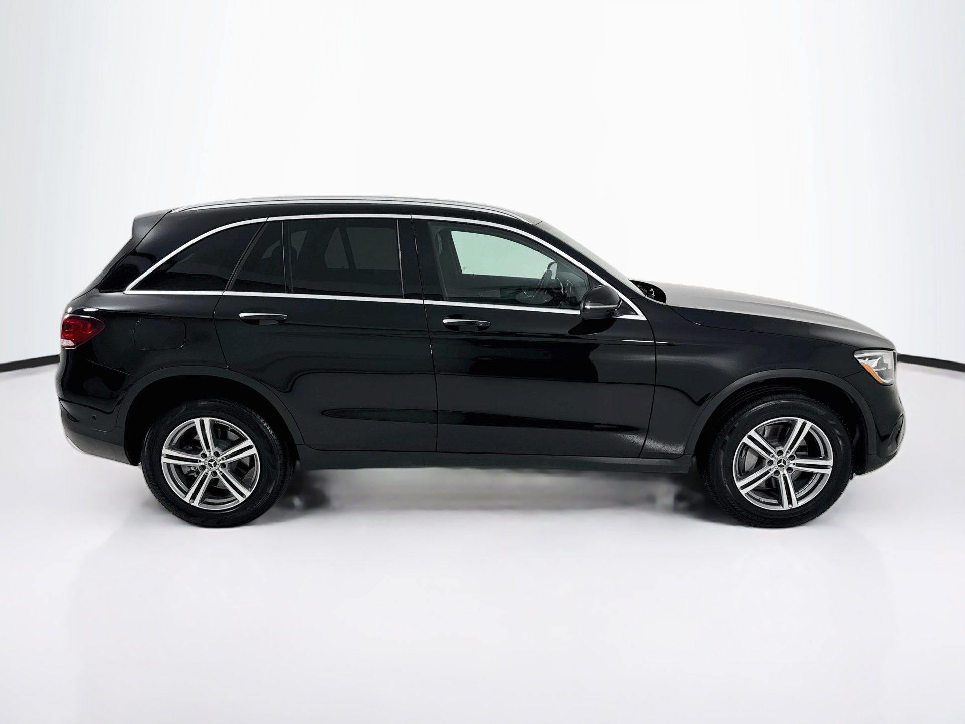 Used 2022 Mercedes-Benz GLC 300 image 9