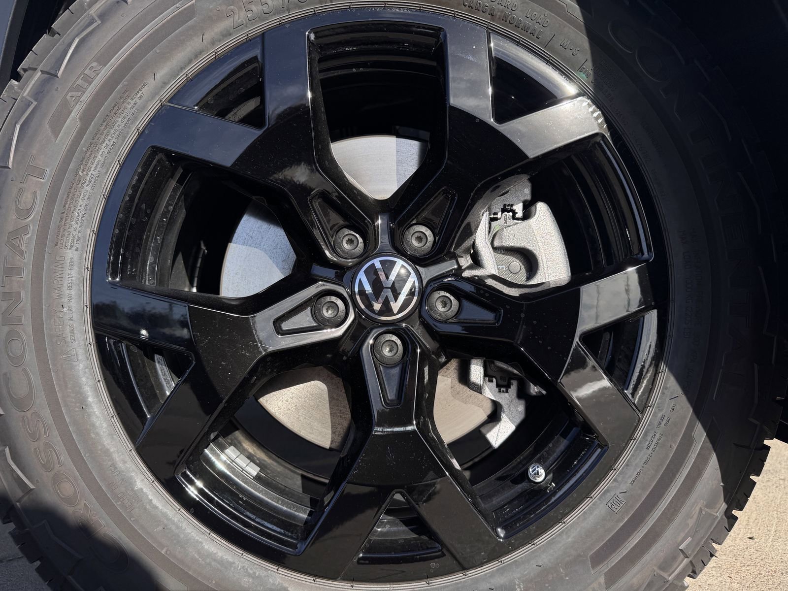 New 2026 Volkswagen Atlas Peak Edition image 10