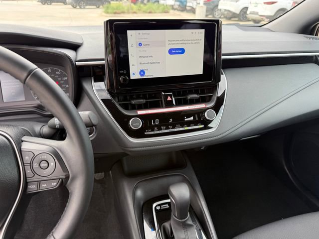 Used 2025 Toyota Corolla SE image 17