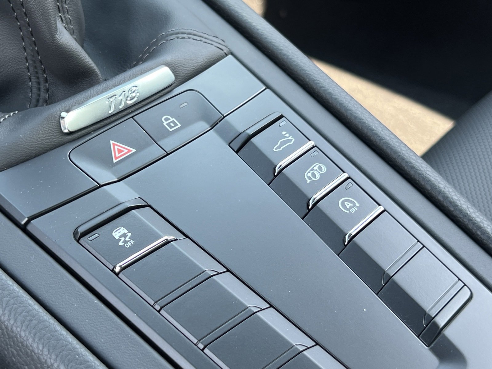 New 2025 Porsche 718 Cayman image 21