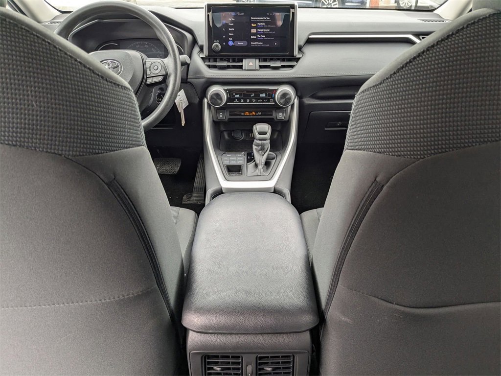 Used 2025 Toyota RAV4 LE image 30