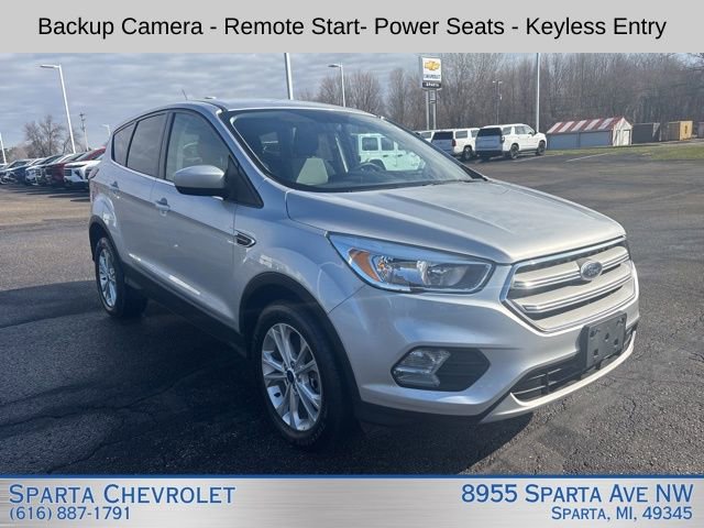 Used 2019 Ford Escape SE image 1